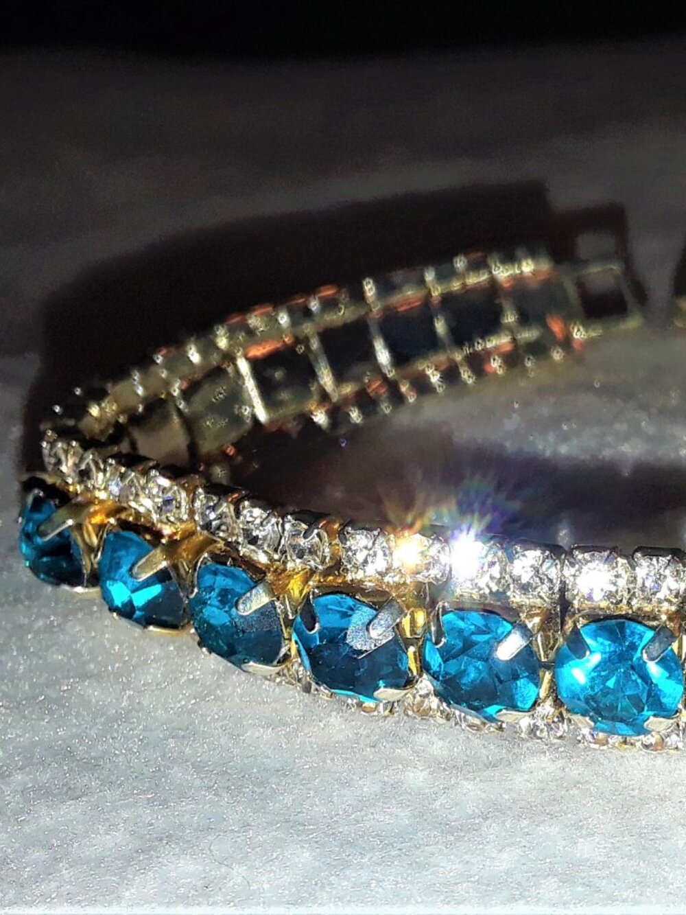 Brand New Luxury London Blue & White CZ Tennis Bracelet - Picture 3 of 12